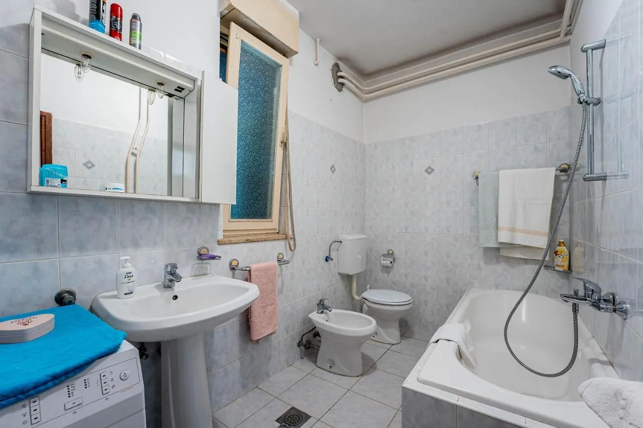 Apartman Ana Διαμέρισμα Πούλα